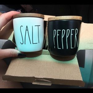 Rae Dunn salt and pepper cellars